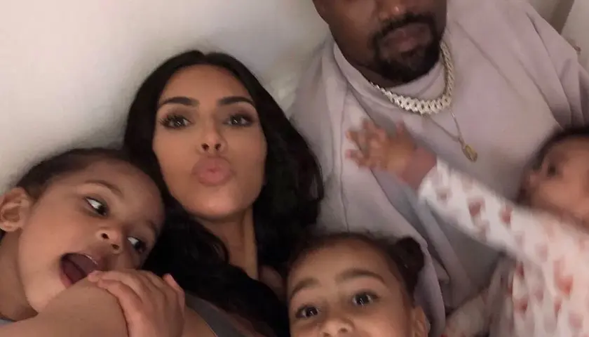 Kim Kardashian: Dzieci, imiona, wiek i dlaczego surogatka?