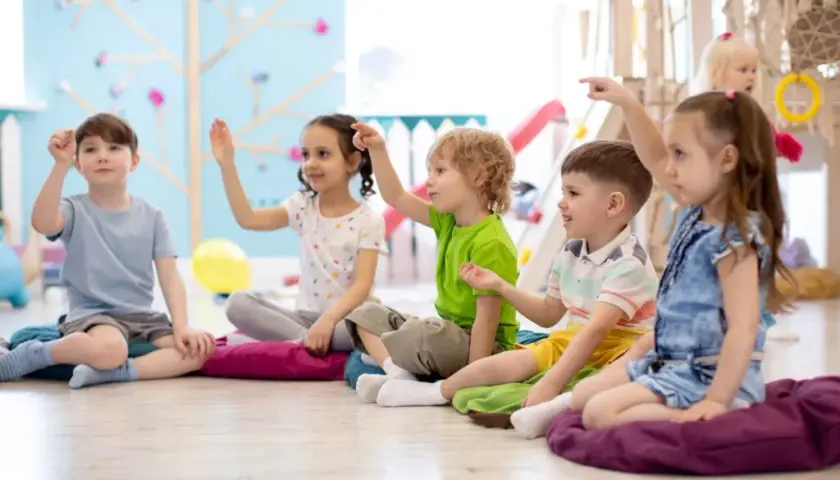 Żłobek prywatny czy państwowy? Porównanie, które rozwieje wątpliwości
