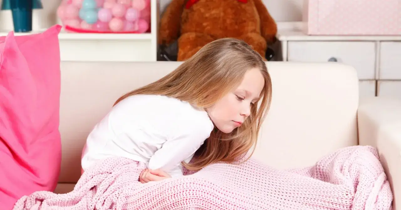 przyczyny wymiotów u dzieci, rotawirus, zatrucie pokarmowe u dziecka
